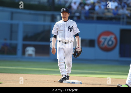 LOS ANGELES, CA - Juni 08: Schauspieler Billy Crystal spielt für die New York Yankees gegen die Los Angeles Dodgers in ein Old-Timer Stockfoto