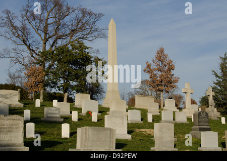 Weiße Marmor Grabsteine auf Arlington National Friedhof Stockfoto