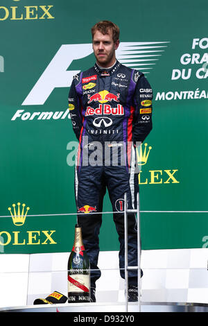 Montreal, Kanada. 9. Juni 2013.  Sebastian Vettel (GER), Infiniti Red Bull Racing feiert auf dem Podium - Formel 1 World Championship 2013 - Runde 07 am Circuit Gilles Villeneuve in Montreal, Kanada - Kredit-Sonntag, 9. Juni 2013: Dpa picture-Alliance/Alamy Live News Stockfoto