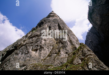 Blick auf Berggipfel Stockfoto