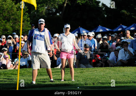 9. Juni 2013 - Pittsford, NY, Vereinigte Staaten von Amerika - 9. Juni 2013: Morgan Pressel auf das 18. Grün in der 4. Runde der die Wegmans LPGA Championship 2013 in Pittsford, NY. Stockfoto