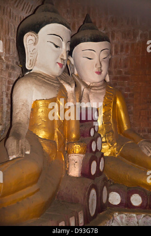 Die selten besuchte Recht KAHTIKEPAN-Tempel-Komplex enthält ein paar der seltenen reclinging BUDDHA-Skulpturen - BAGAN, MYANMAR Stockfoto