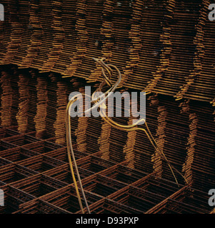 Verdrehte metallischen Ruten, close-up Stockfoto
