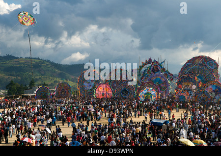 "Day of the Dead" riesigen Drachenfest, Sumpango, Guatemala, Mittelamerika. © Kraig Lieb Stockfoto