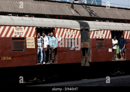 Ein Personenzug in Indien Stockfoto