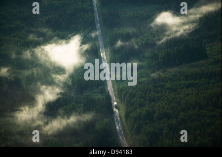 Eine Landstraße, Värmland, Schweden. Stockfoto