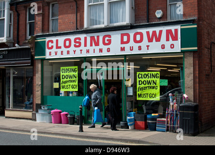 Shop-Schließung, Kenilworth, UK Stockfoto