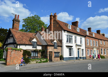 Zeit auf dem Land auf High Street, Thame, Oxfordshire, England, Vereinigtes Königreich Stockfoto