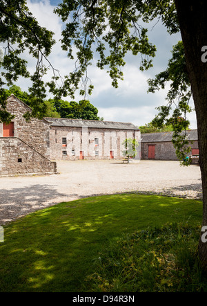 Die Hof-Wirtschaftsgebäude im Lake District Dalemain, in der Nähe von PEnrith, Cumbria Stockfoto