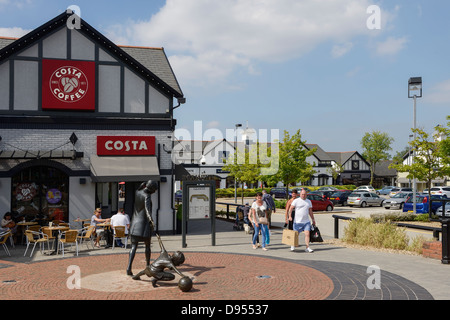 Cheshire Oaks Designer Outlet Shopping Center Ellesmere Port UK Stockfoto