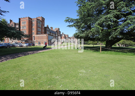 Rückseite des Selsdon Park Hotel und Golfclub, Croydon, Surrey. Stockfoto