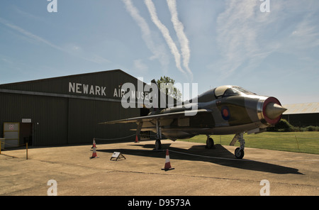 Newark Air Museum und Barry John English Electric Lightning T5 XS 417 Rolls-Royce Avon 210 Max Geschwindigkeit Mac 2 2 R Stockfoto