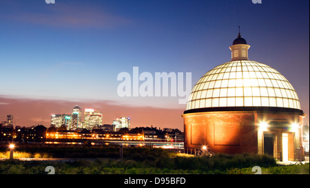 Canary Wharf und Fuß Tunnel Greenwich London UK Stockfoto