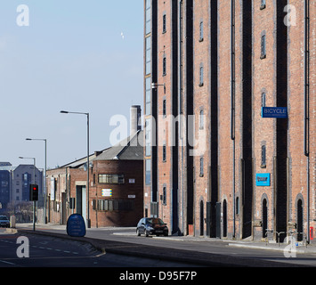 Camp und Ofen, Liverpool, Vereinigtes Königreich. Architekt: FWMA + & lächelnd Wolf, 2012. Straßenansicht der baltischen Dreieck. Stockfoto