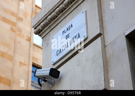 CCTV-Überwachungskameras am Placa de Catalunya Barcelona Katalonien Spanien Stockfoto