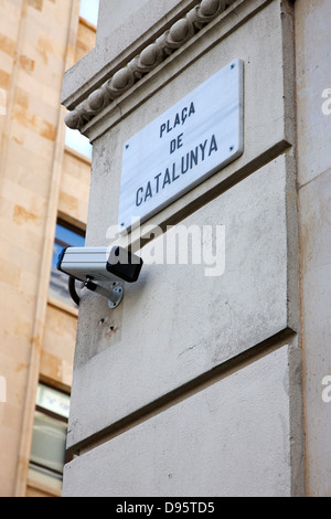 CCTV-Überwachungskameras am Placa de Catalunya Barcelona Katalonien Spanien Stockfoto