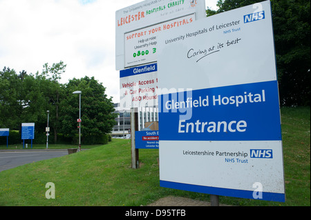 Glenfield Hospital Signage, Leicester, den Zugang der Öffentlichkeit von A50 Süden gebunden. Stockfoto