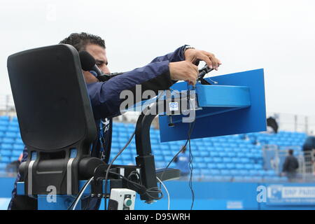 London, England. 12. Juni, 13. Regen Sie verzögert auf Tag 3 der The Aegon Championships von der The Queen Club in West Kensington. Stockfoto