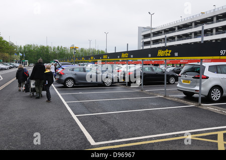 Auto mieten Parkplatz an Glasgow internationaler Flughafen, Scotland, UK Stockfoto