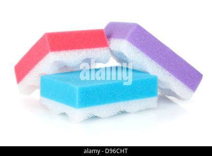 Bunte Schwämme. Isoliert auf weißem Hintergrund Stockfoto