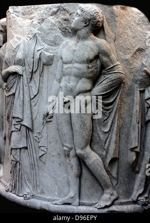 Sculpted Marmor Spalte drum. Ca. 325-300 BC. In Ephesus mit dem Tempel der Artemis gefunden. Diese Ansicht zeigt eine Abbildung des Hermes Psychopompos, und Pluto (Hades). Stockfoto