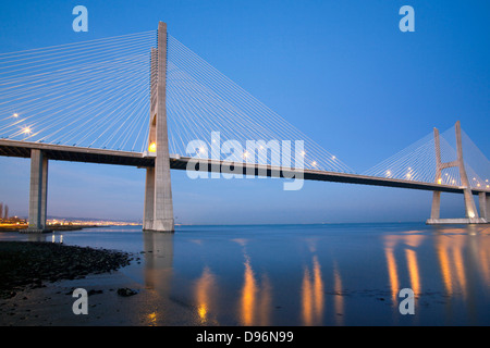 Vasco da Gama Bridge, Lissabon, Portugal Stockfoto