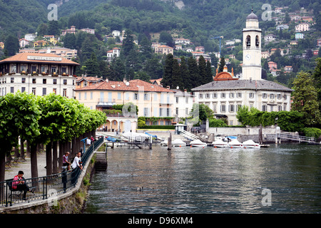 Das Dorf von Cernobbio am Ufer des Comer Sees in Norditalien Stockfoto