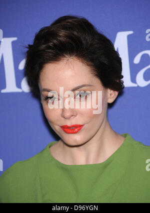 12. Juni 2013 kommt - Beverly Hills, Kalifornien, USA - Rose McGowan für die Frauen im Film 2013 Crystal + Lucy Awards im Hilton Hotel. (Kredit-Bild: © Lisa O'Connor/ZUMAPRESS.com) Stockfoto