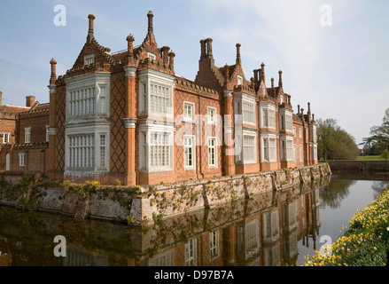 Historische Wasserburg Haus Helmingham Hall Suffolk England Stockfoto