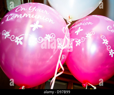 Erste Heilige Kommunion Feier Ballons Stockfoto