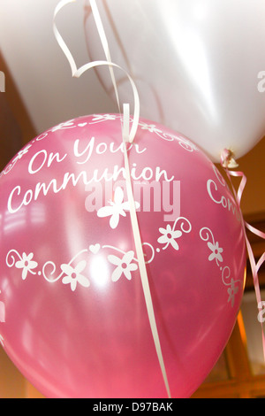 Erste Heilige Kommunion Feier Ballons Stockfoto