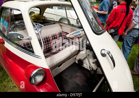 BMW Isetta rot Oldtimer Stockfoto