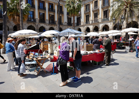 Münzen und Briefmarken Sammler-Markt am Sonntag in Placa Reial Barcelona Katalonien Spanien Stockfoto