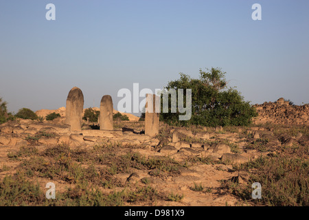 Mehr historisch arabische Friedhof in Al-Baleed Ausgrabungsfeld, UNESCO-Weltkulturerbe Stockfoto