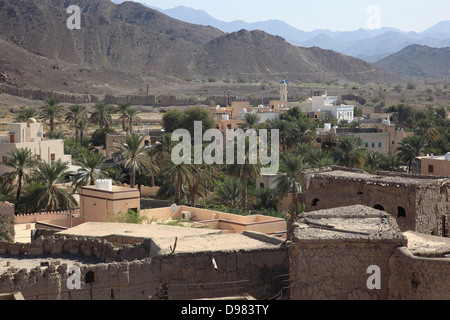 Stadt-Panorama von Bahl aus der Festung zu sehen. Die Oase Stadt Bahla ist eines der ältesten König Dörfer des Oman. Stockfoto