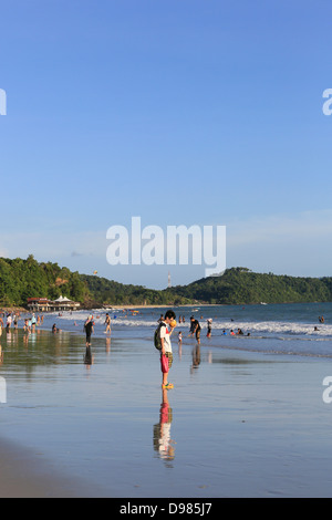 Pantai Cenang ist der belebtesten Strand Resort Insel Langkawi, Kedah Zustand, Malaysia Stockfoto