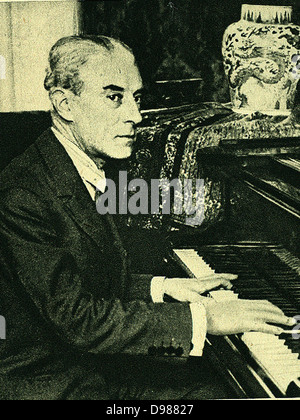 (Joseph) Französischen Komponisten Maurice Ravel (1875-1937), am Klavier. Nach einem Foto. Stockfoto