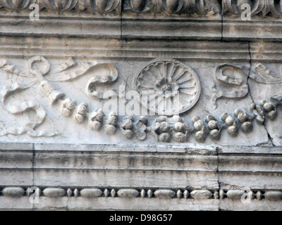 (Detail) architektonische Besonderheit aus dem Dogenpalast in Venedig, Italien. Der Palast war die Residenz des Dogen von Venedig, der Stockfoto