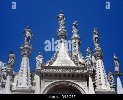 (Detail) architektonische Besonderheit aus dem Dogenpalast in Venedig, Italien. Der Palast war die Residenz des Dogen von Venedig, der Stockfoto