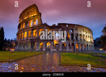 Das Kolosseum oder römischen Kolosseum. Rom, Italien, Europa Stockfoto