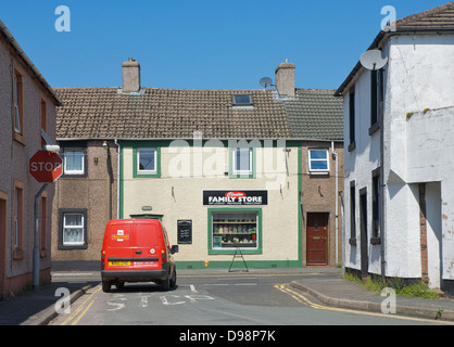 Royal Mail van im Dorf Cleator, West Cumbria, England UK Stockfoto