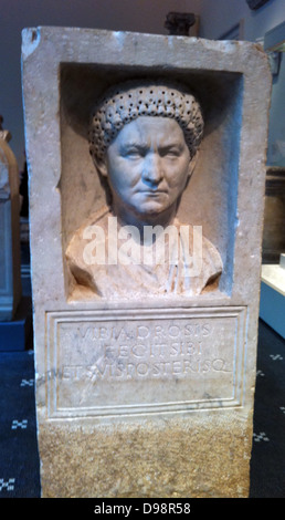 Funerary Marmorstele von Vibia Drosis. Roman, Flavian Periode, ca. 69-80 Stockfoto