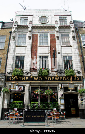 Die zwei Brauereien Public House, Monmouth Street, Covent Garden, London, England, Vereinigtes Königreich Stockfoto