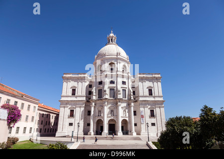 Kirche Santa Engrácia, besser bekannt als nationale Pantheon (Panteão Nacional). Lissabon, Portugal. barocke Architektur des 17. Jahrhunderts Stockfoto