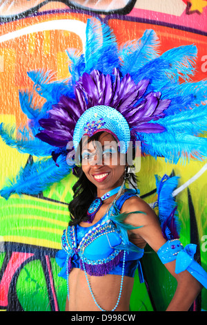 Bunte Porträt des Carnaval Teilnehmer, Mission District, San Francisco, Kalifornien, USA Stockfoto