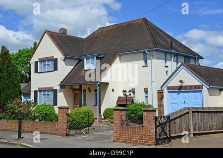 Freistehendes Haus auf Hithermoor Straße, Stanwell Moor, Surrey, England, Vereinigtes Königreich Stockfoto