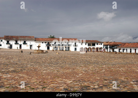 Plaza Mayor (Hauptplatz) von der schönen kolonialen Dorf von Villa de Leyva, Kolumbien, Südamerika Stockfoto