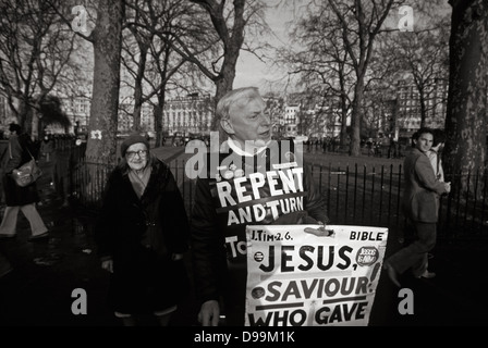 Christlicher Evangelist mit "Bereuen" Nachricht bei Speakers' Corner, Hyde Park, London, 1979 Stockfoto