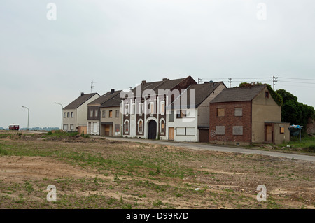 Das Dorf Pier, die unbewohnt ist und für den Abriss der Inden Tagebau Grube, Deutschland Kohle weichen fällig. Stockfoto