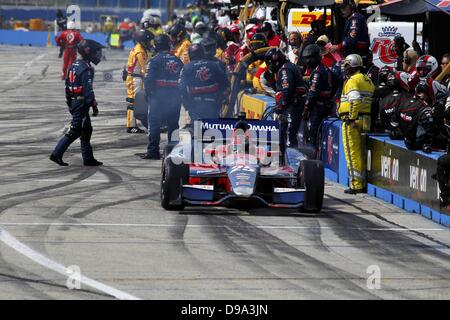 Milwaukee, Wisconsin, USA. 15. Juni 2013. IndyCar-Runde 9, Milwaukee, Indyfest Milwaukee, WI, USA, 14.-15. Juni 2013, MARCO ANDRETTI, Andretti Autosport Kredit: Kredit: Ron Bijlsma/ZUMAPRESS.com/Alamy Live-Nachrichten Stockfoto